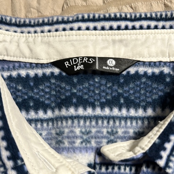 Riders by Lee Blue and White Notched Collar Button Down Shirt - Picture 1 of 5